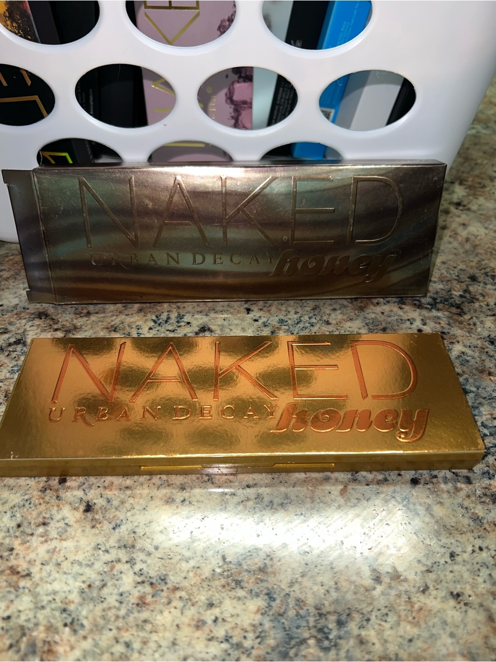 Urban Decay Honey Eyeshadow Palette - Gold